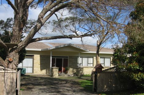 Photo of property in 1a Bickerstaffe Road, Maungaturoto, 0520