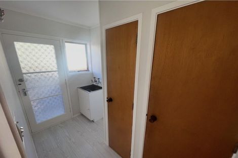 Photo of property in 3/191 Lake Road, Belmont, Auckland, 0622