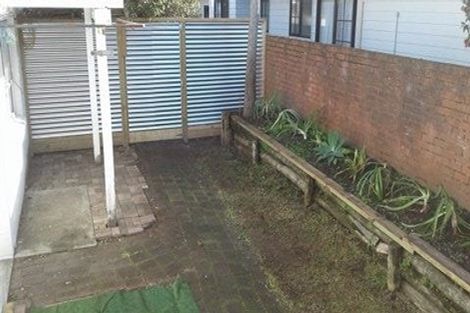 Photo of property in 5/19 Milton Road, Orewa, 0931