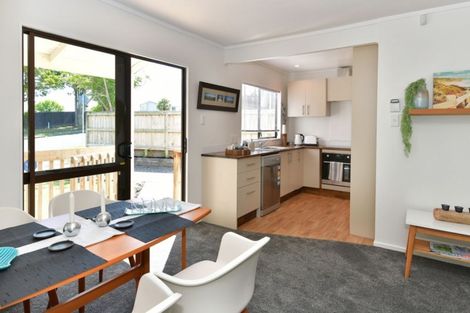 Photo of property in 1 Lucy Foster Lane, Red Beach, 0932