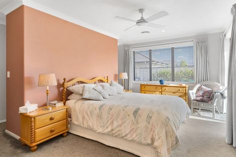 Photo of property in 13 Feist Street, Carterton, 5713