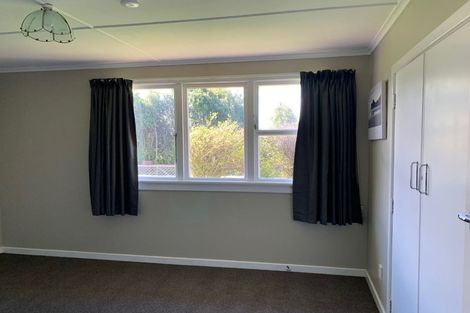 Photo of property in 67 Orawia Road, Tuatapere, 9620