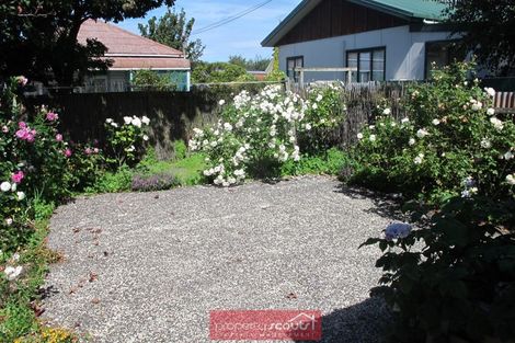 Photo of property in 37 Macandrew Road, South Dunedin, Dunedin, 9012