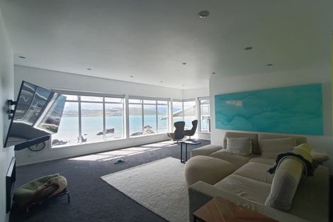 Photo of property in 277 Queens Drive, Lyall Bay, Wellington, 6022