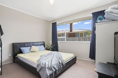 Photo of property in 1/4 Pomaria Road, Henderson, Auckland, 0610