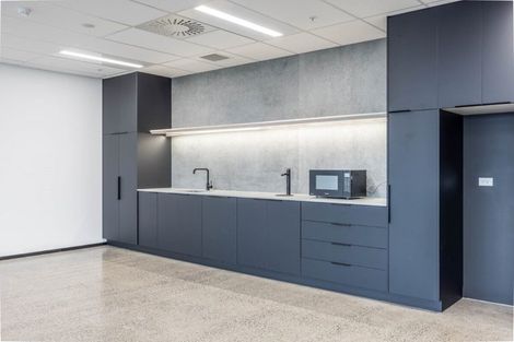 Photo of property in 1/45 Queen Street, Northcote Point, Auckland, 0627