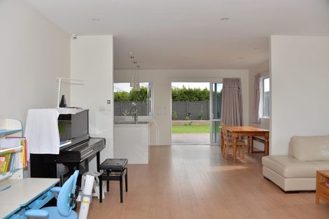 Photo of property in 16 Orchard Terrace, Riverhead, 0820