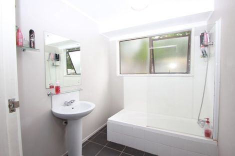 Photo of property in 25 Virgo Place, Glen Eden, Auckland, 0602