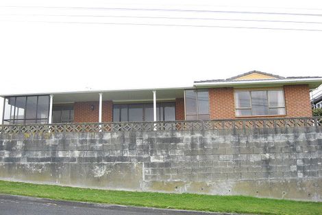 Photo of property in 72 Messenger Terrace, Oakura, 4314