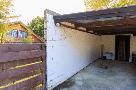 Photo of property in 34 Harbour View Road, Harbour View, Lower Hutt, 5010