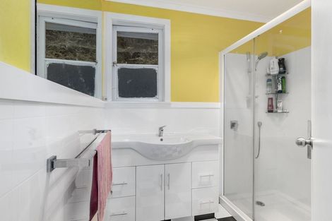 Photo of property in 131 Wellington Road, Wainuiomata, Lower Hutt, 5014