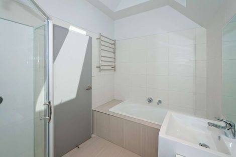 Photo of property in The Rise, 30 Hatfield Place, Albany Heights, Auckland, 0632