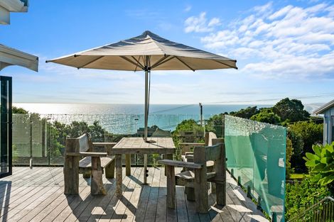 Photo of property in 3 Edwin Mitchelson Road, Muriwai, Waimauku, 0881