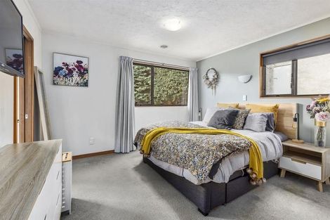 Photo of property in 8 Charthouse Lane, Whitby, Porirua, 5024