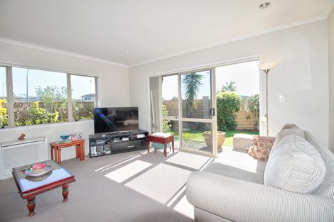 Photo of property in 21/100 Millers Road, Brookfield, Tauranga, 3110
