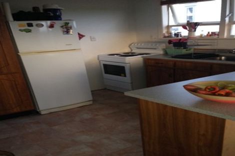 Photo of property in 3/104 Sylvan Avenue, Northcote, Auckland, 0627