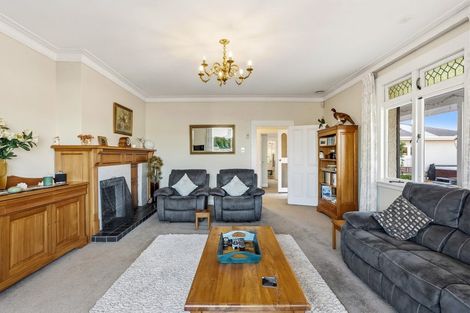 Photo of property in 46 Rewarewa Road, Te Atatu Peninsula, Auckland, 0610