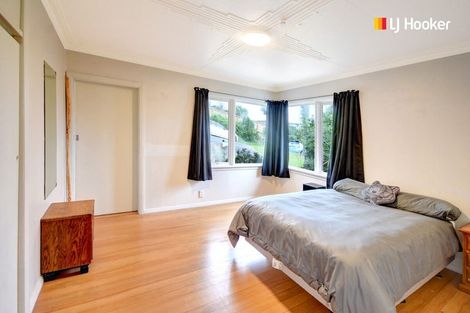 Photo of property in 15 Porterfield Street, Macandrew Bay, Dunedin, 9014