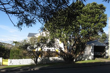 Photo of property in 4 Homewood Crescent, Karori, Wellington, 6012