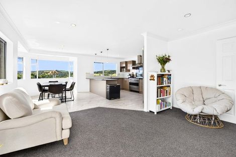 Photo of property in 21 Kotanui Avenue, Army Bay, Whangaparaoa, 0930
