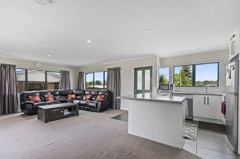Photo of property in 56 Fairview Place, Te Puke, 3119