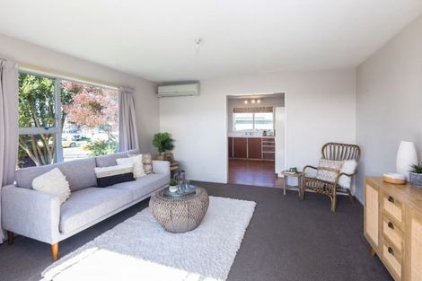 Photo of property in 1/4 Tracy Place, Redwood, Christchurch, 8051