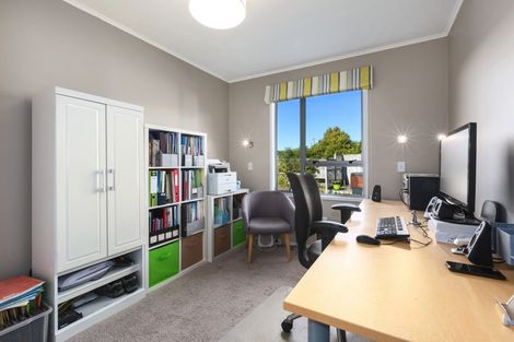 Photo of property in 6 Charthouse Lane, Whitby, Porirua, 5024