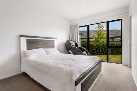 Photo of property in 11 Parachute Crescent, Papakura, 2110