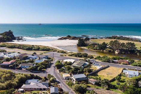 Photo of property in 1018 Brighton Road, Brighton, Dunedin, 9035