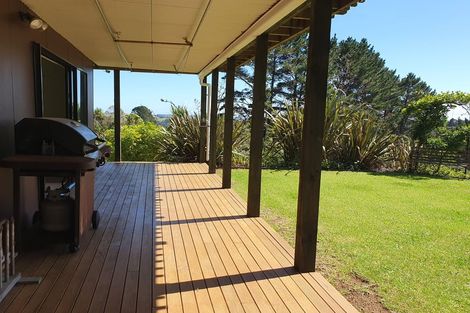 Photo of property in 394a Wairere Road, Waitakere, Auckland, 0782