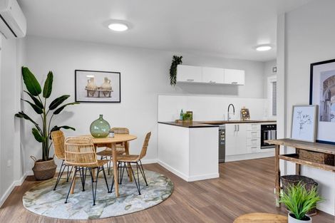 Photo of property in 38c Breakwater Road, Moturoa, New Plymouth, 4310