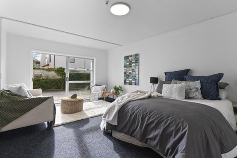 Photo of property in 2/4 Cecil Road, Milford, Auckland, 0620