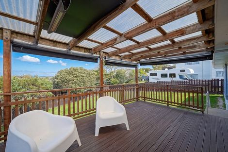 Photo of property in 12 Raelene Place, Massey, Auckland, 0614