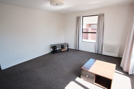 Photo of property in 8 Mervyn Drive, Avondale, Christchurch, 8061