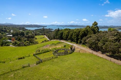 Photo of property in 111 Magnolia Tree Way, Kerikeri, 0294