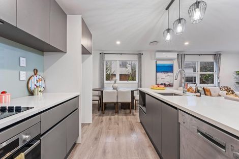 Photo of property in 25a Hewlett Road, Massey, Auckland, 0614