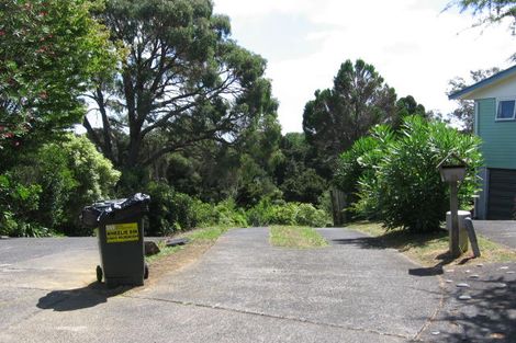 Photo of property in 10 Ridgewood Crescent, Birkenhead, Auckland, 0626