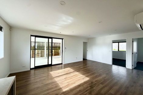 Photo of property in 6 Banks Street, Marfell, New Plymouth, 4310