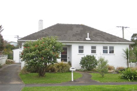 Photo of property in 13 Wrantage Street, Westown, New Plymouth, 4310