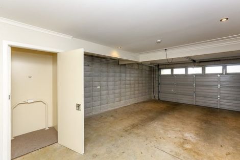 Photo of property in The Strand, 7/16 Ronald Street, Strandon, New Plymouth, 4312