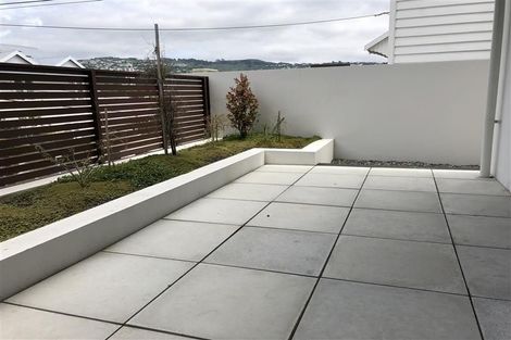 Photo of property in 76 Brougham Street, Mount Victoria, Wellington, 6011