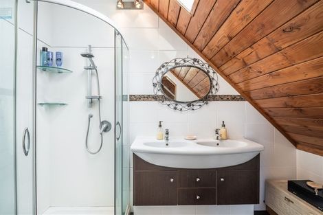 Photo of property in 119 Arran Road, Browns Bay, Auckland, 0630