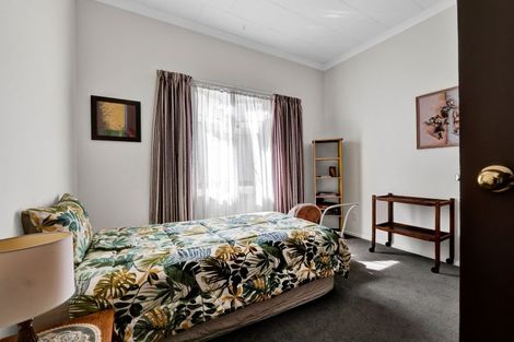 Photo of property in 10 Morrissey Street, Hawera, 4610