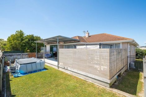 Photo of property in 28 Milton Street, Roslyn, Palmerston North, 4414