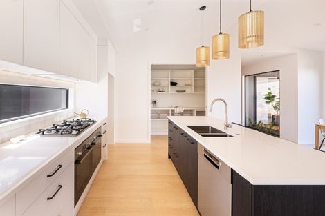 Photo of property in 10 Bosun Place, Te Atatu Peninsula, Auckland, 0610