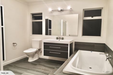 Photo of property in 11 Tasman Drive, Poraiti, Napier, 4112