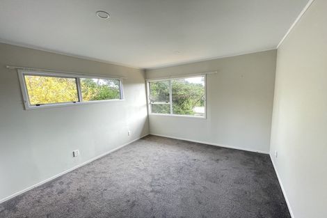 Photo of property in 40 Morriggia Place, Bayview, Auckland, 0629