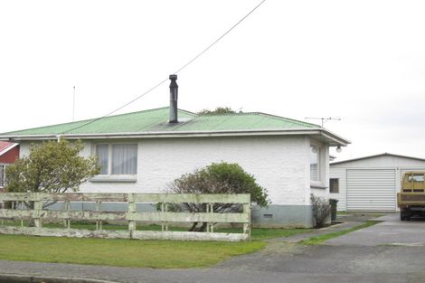 Photo of property in 220 Mcquarrie Street, Kingswell, Invercargill, 9812