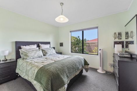 Photo of property in 25 Rosewood Place, Paraparaumu, 5032