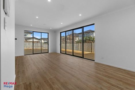 Photo of property in 14 Urney Drive, Flat Bush, Auckland, 2019
